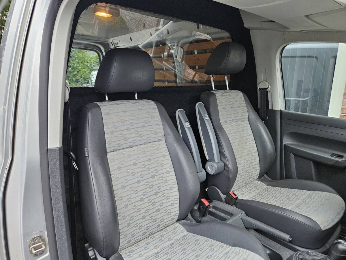 Volkswagen Caddy Volkswagen Caddy 1.6 TDI Maxi Marge! Automaat/DSG! Trekhaak! Nette Staat! Dealer Onderhouden!