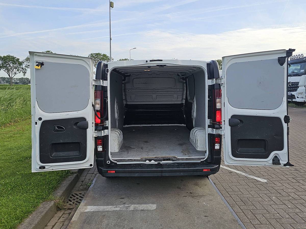 Renault Trafic RENAULT TRAFIC 2.0 DCI l2h1 airco camera