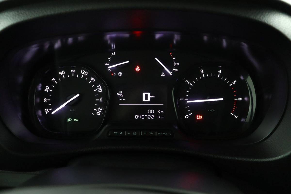 Peugeot Expert Peugeot Expert 1.5 BlueHDI 100 Compact Premium |NAP|Marge|2zits|Cruise|Carplay|Fan
