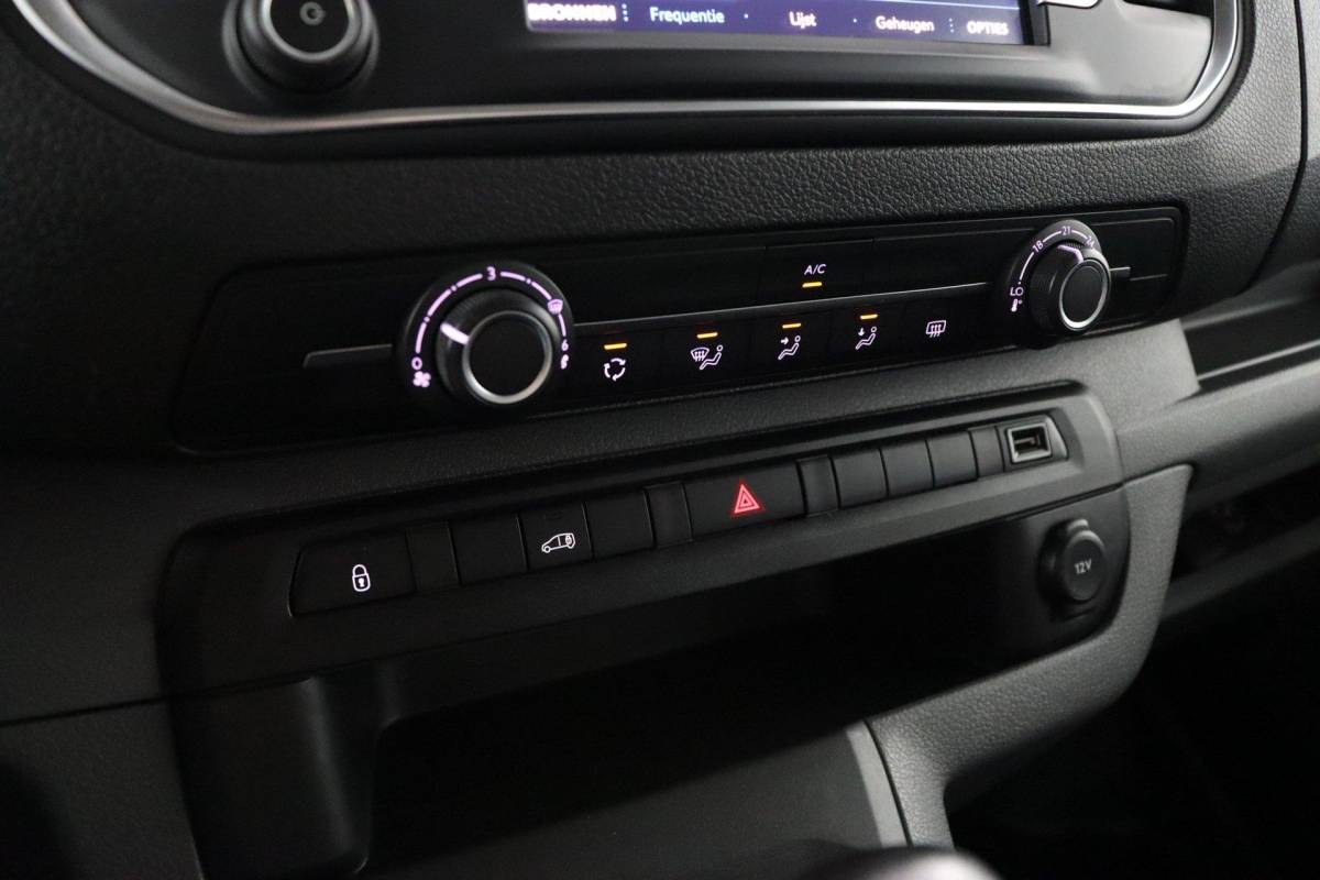 Peugeot Expert Peugeot Expert 1.5 BlueHDI 100 Compact Premium |NAP|Marge|2zits|Cruise|Carplay|Fan