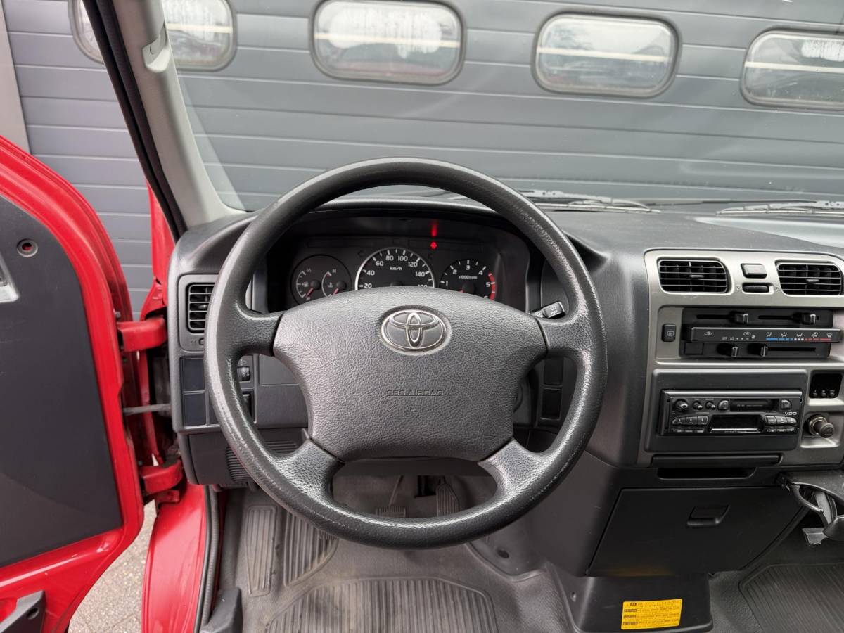 Toyota HiAce Toyota HiAce 2.5 D-4D KWB