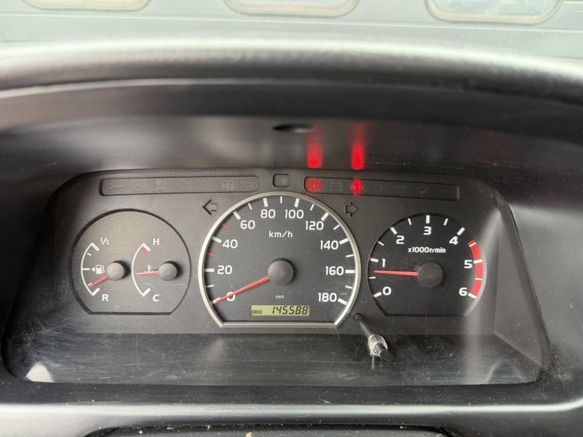 Toyota HiAce Toyota HiAce 2.5 D-4D KWB