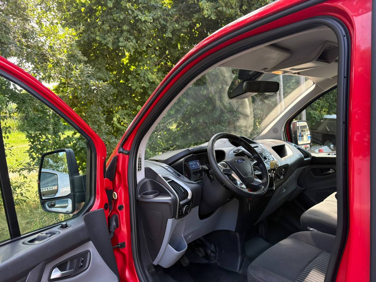 Ford Transit Custom Ford Transit Custom 330 2.2 TDCI L1H1 Trend|NAP|125PK|airco|cruise|achteruitrijcamera|navi|parkeersensoren|bluetooth