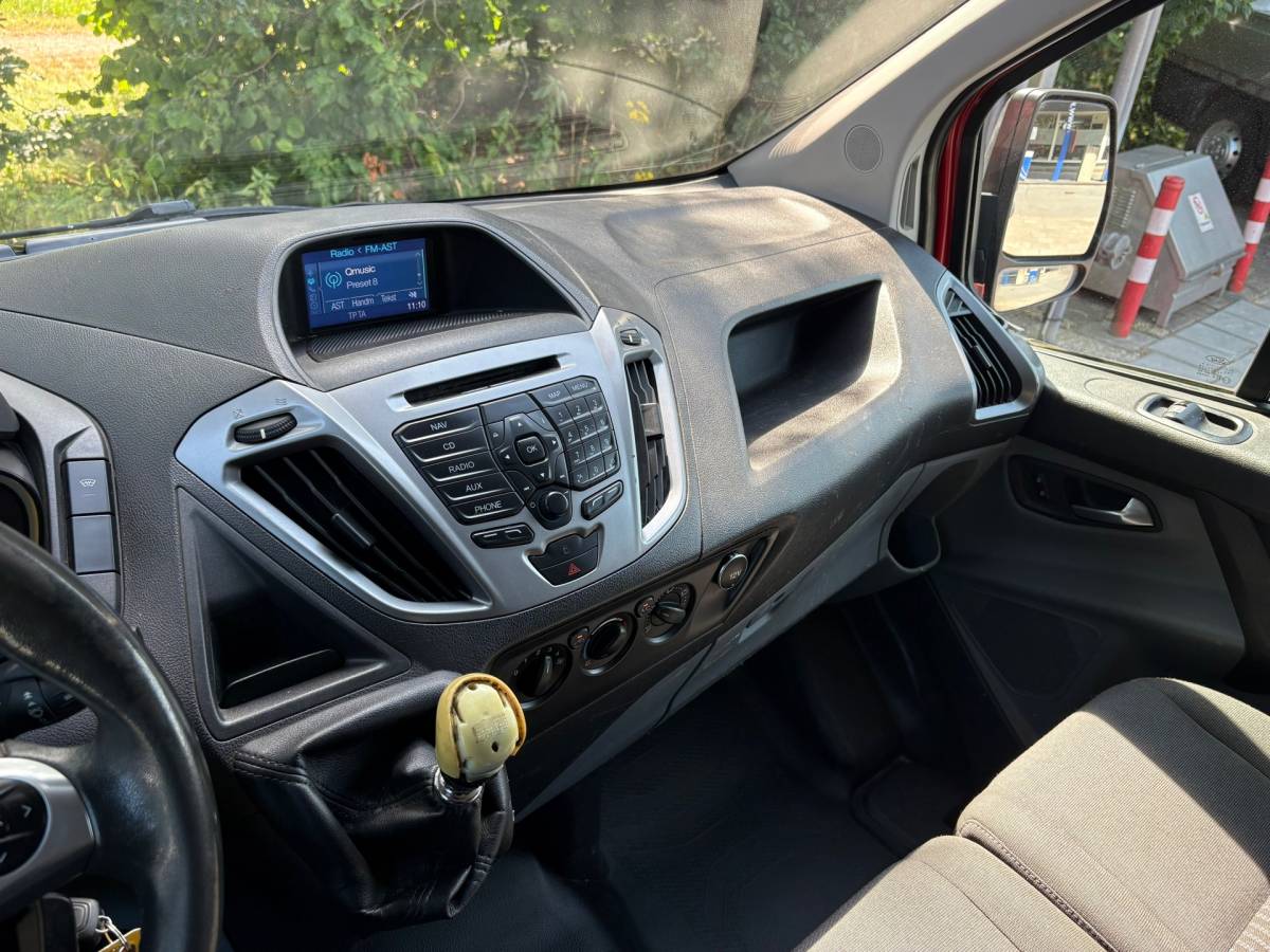 Ford Transit Custom Ford Transit Custom 330 2.2 TDCI L1H1 Trend|NAP|125PK|airco|cruise|achteruitrijcamera|navi|parkeersensoren|bluetooth
