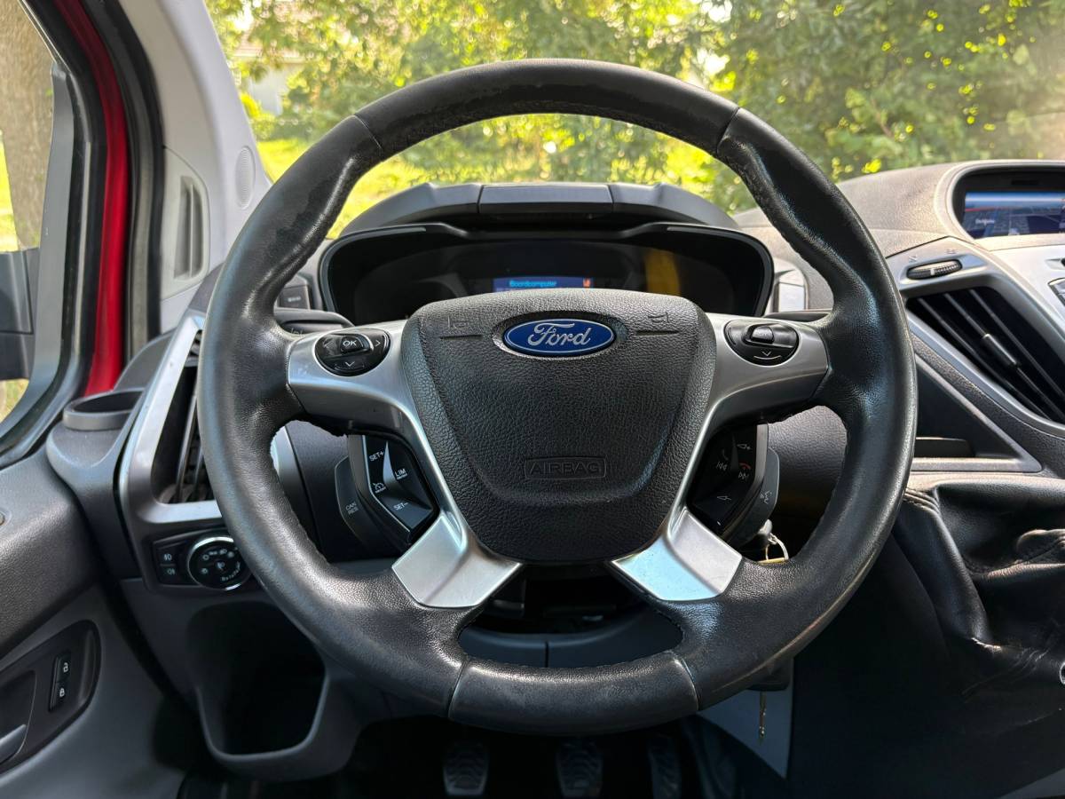 Ford Transit Custom Ford Transit Custom 330 2.2 TDCI L1H1 Trend|NAP|125PK|airco|cruise|achteruitrijcamera|navi|parkeersensoren|bluetooth
