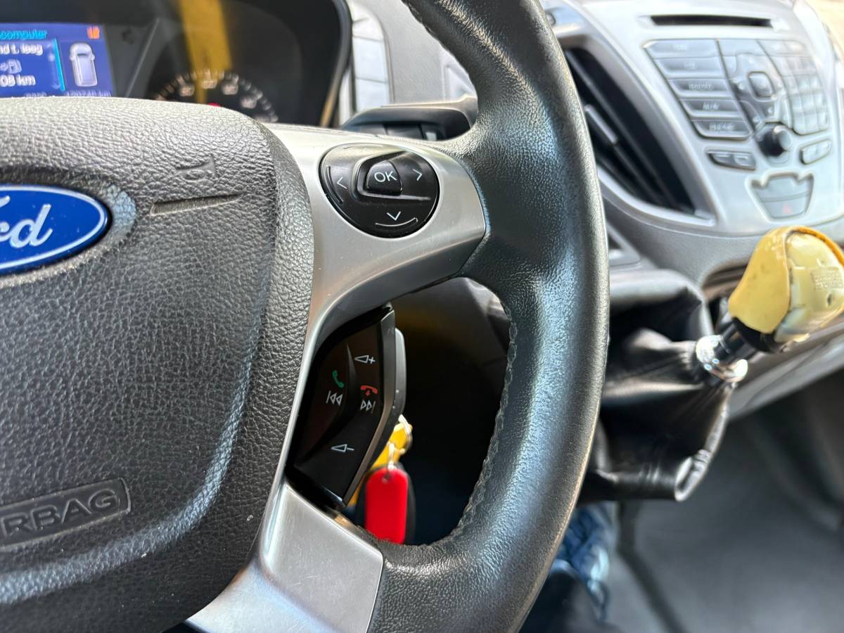 Ford Transit Custom Ford Transit Custom 330 2.2 TDCI L1H1 Trend|NAP|125PK|airco|cruise|achteruitrijcamera|navi|parkeersensoren|bluetooth