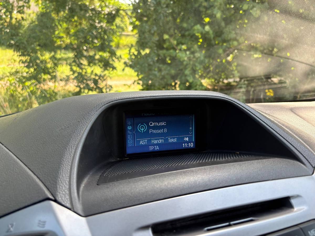 Ford Transit Custom Ford Transit Custom 330 2.2 TDCI L1H1 Trend|NAP|125PK|airco|cruise|achteruitrijcamera|navi|parkeersensoren|bluetooth