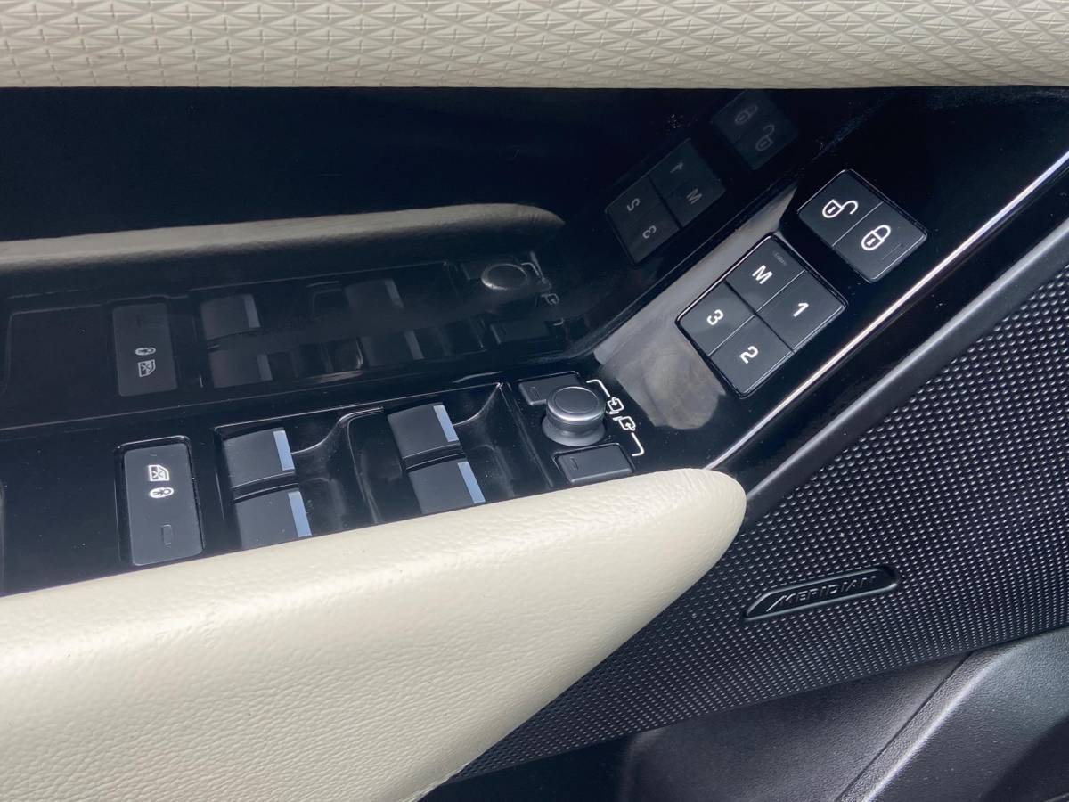 Land Rover Range Rover Land Rover Range Rover Velar 2.0 4×4 R-DYNAMIC/PANO/VIRTUAL/GRIJS-KENTEKEN