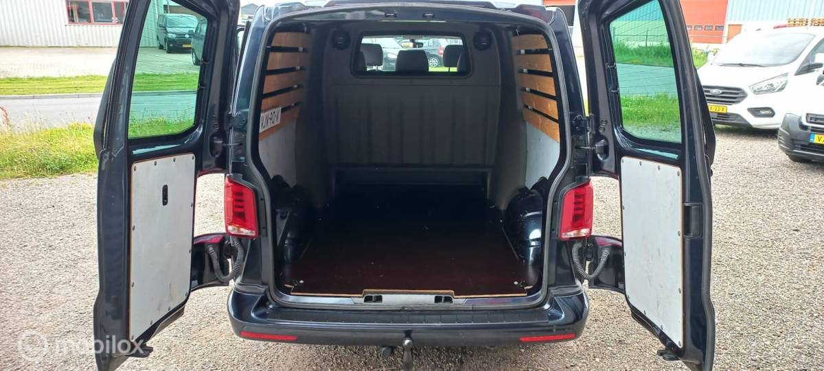 Volkswagen Transporter Volkswagen Transporter 2.0 TDI L2H1 30 DC Bulli