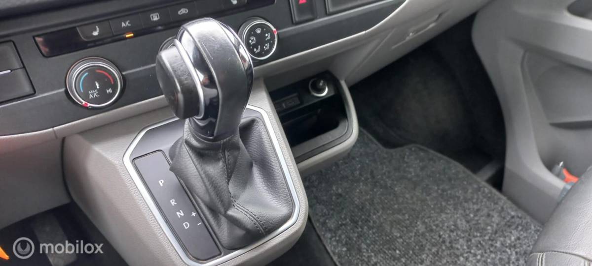 Volkswagen Transporter Volkswagen Transporter 2.0 TDI L2H1 30 DC Bulli