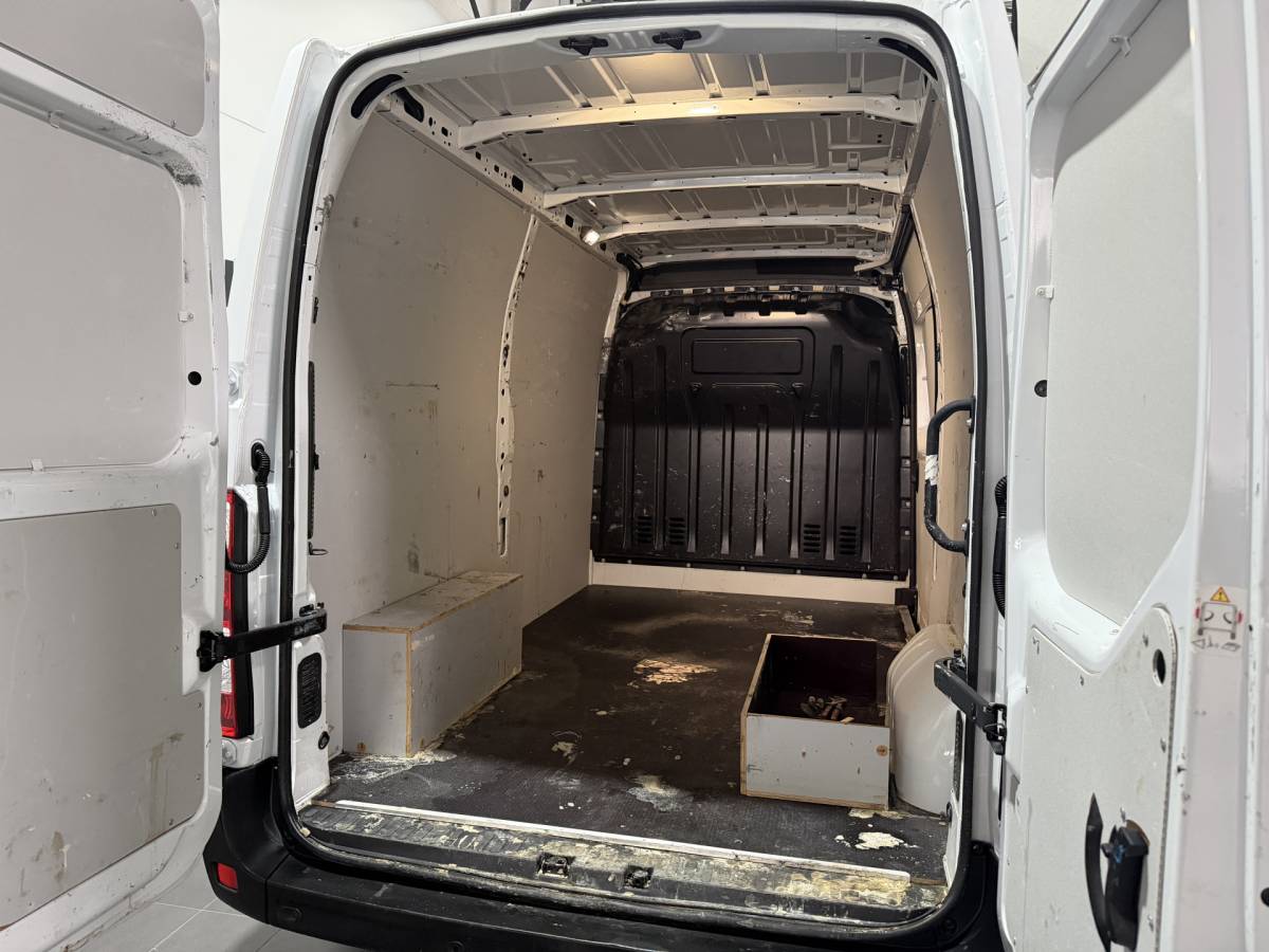 Renault Master Renault Master T33 2.3 dCi 150 L2H2 Energy Comfort – Navi / Camera / Trekhaak