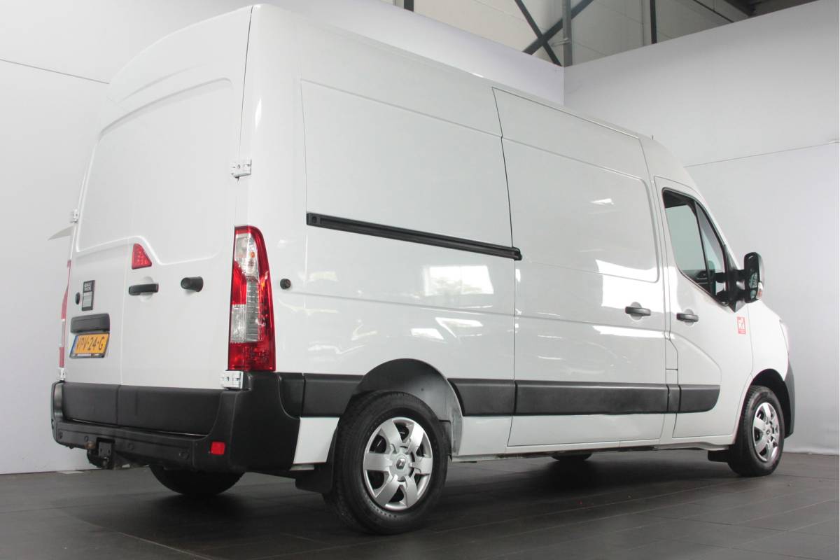 Renault Master Renault Master T33 2.3 dCi 150 L2H2 Energy Comfort – Navi / Camera / Trekhaak
