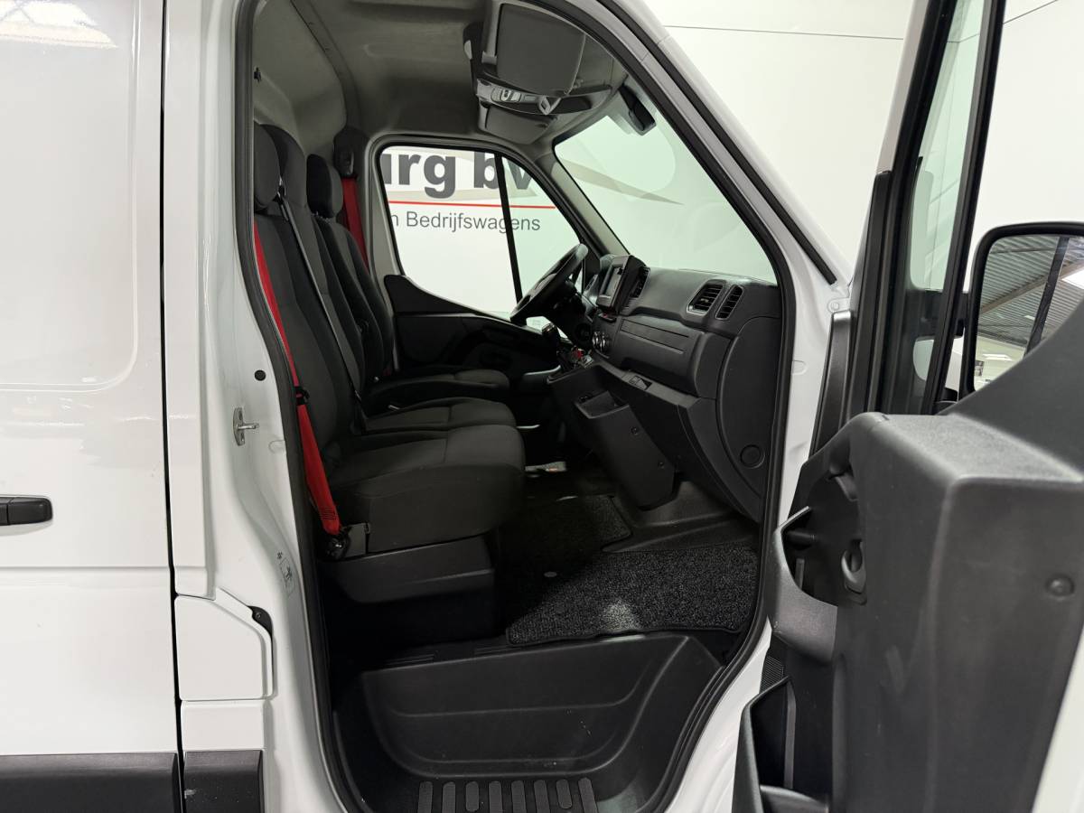 Renault Master Renault Master T33 2.3 dCi 150 L2H2 Energy Comfort – Navi / Camera / Trekhaak