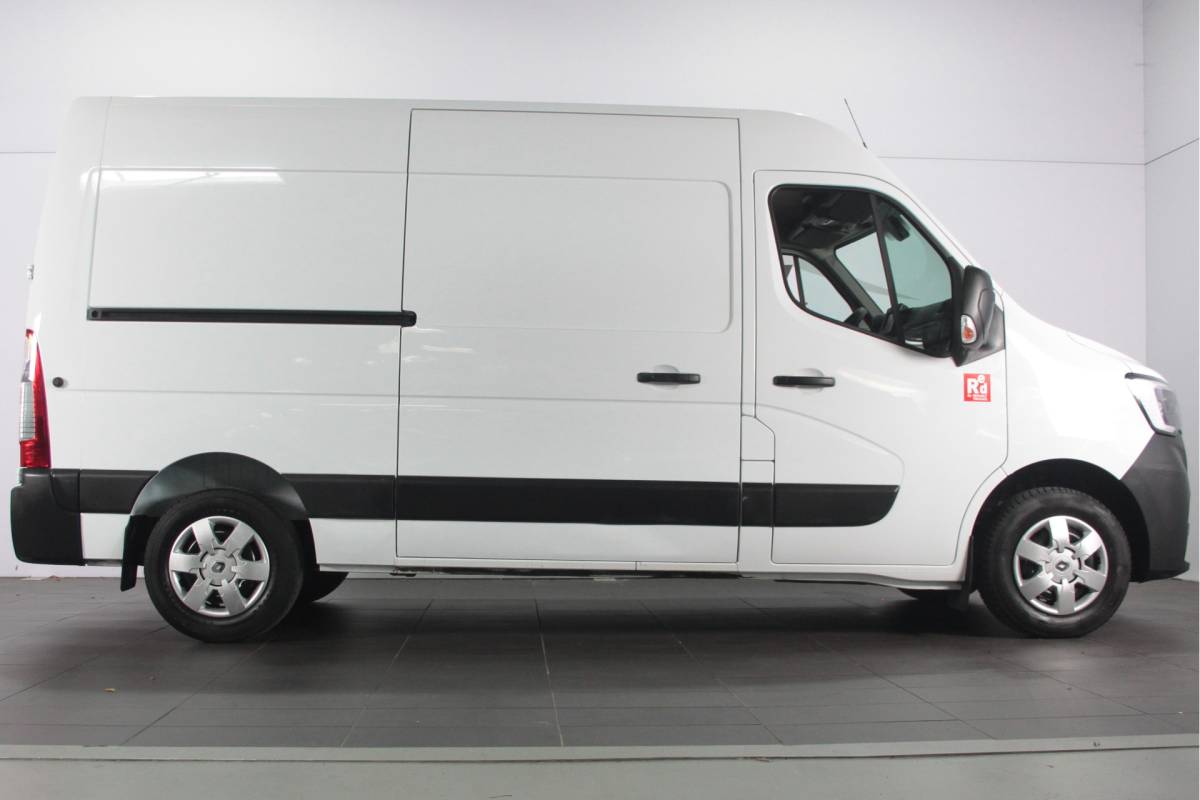 Renault Master Renault Master T33 2.3 dCi 150 L2H2 Energy Comfort – Navi / Camera / Trekhaak