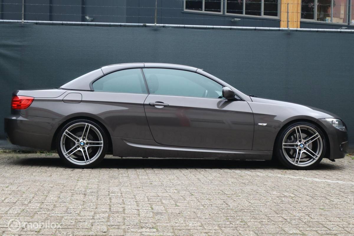 BMW 3 Serie BMW 325i aut Cabrio LCI | M-Sport | memory | historie