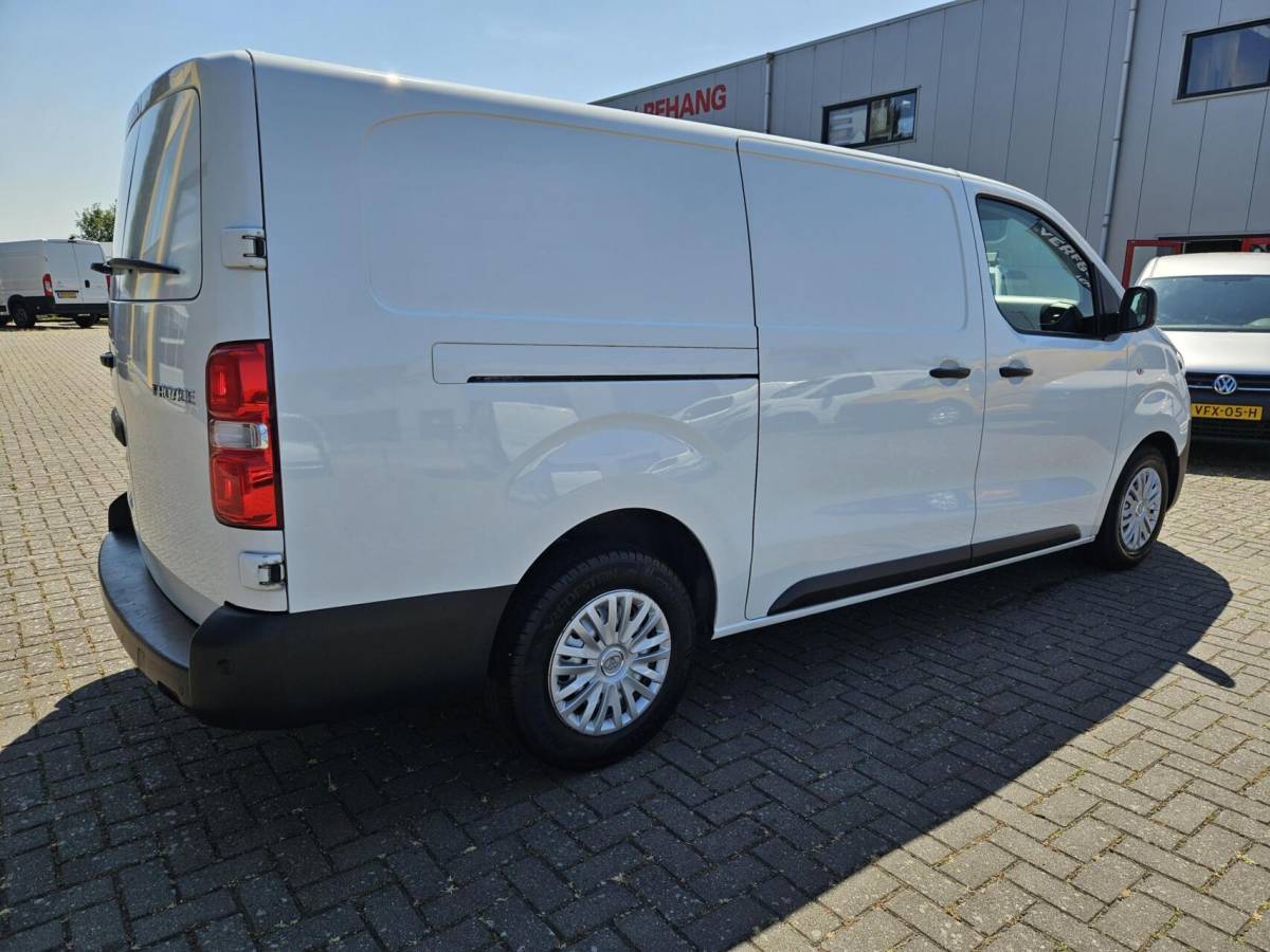 Toyota ProAce Toyota ProAce Worker 2.0 D-4D Airco Carplay Cruise 144pk