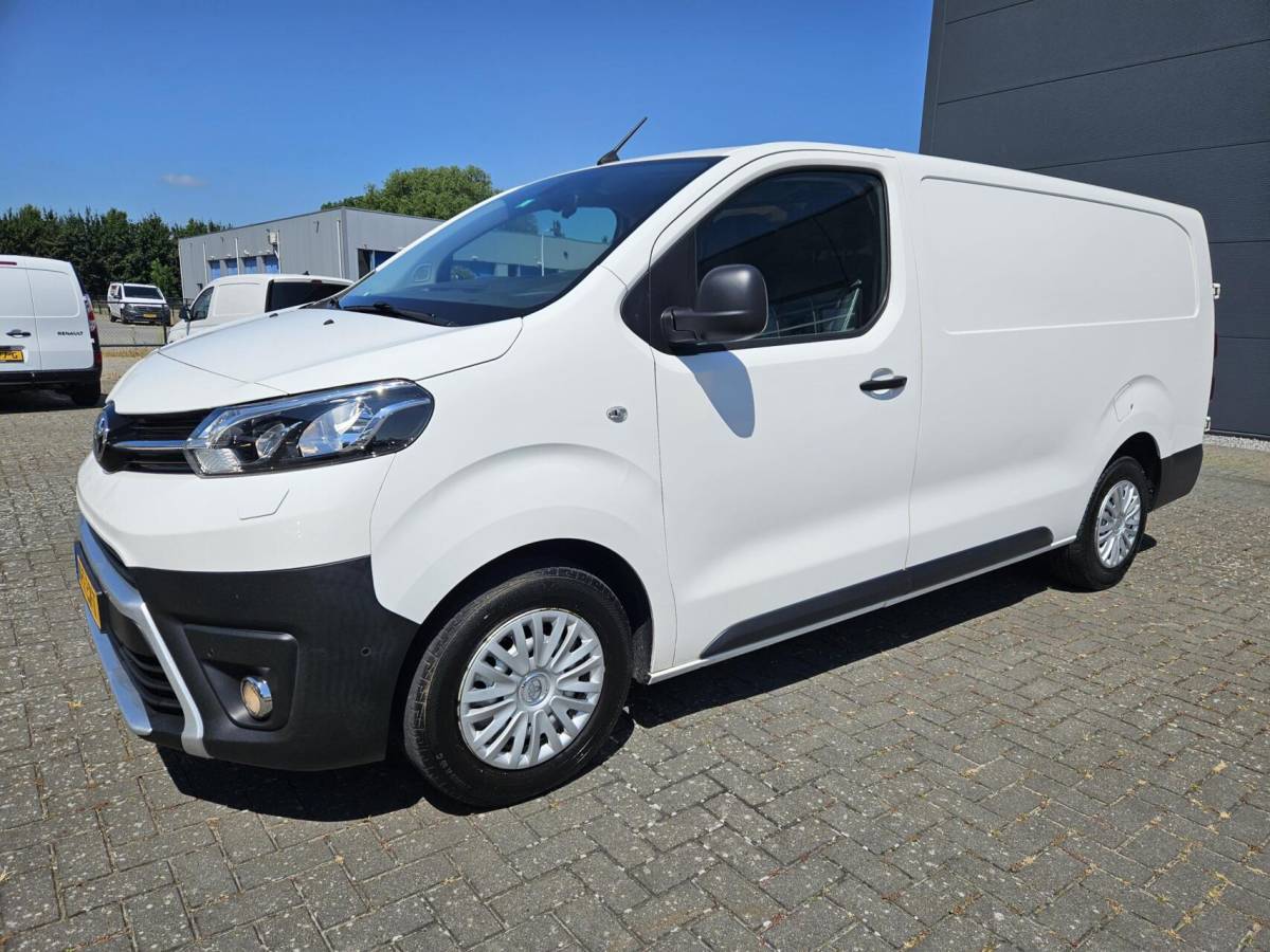 Toyota ProAce Toyota ProAce Worker 2.0 D-4D Airco Carplay Cruise 144pk