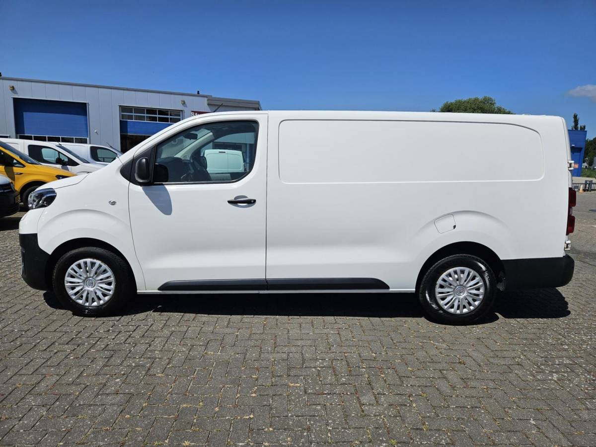 Toyota ProAce Toyota ProAce Worker 2.0 D-4D Airco Carplay Cruise 144pk