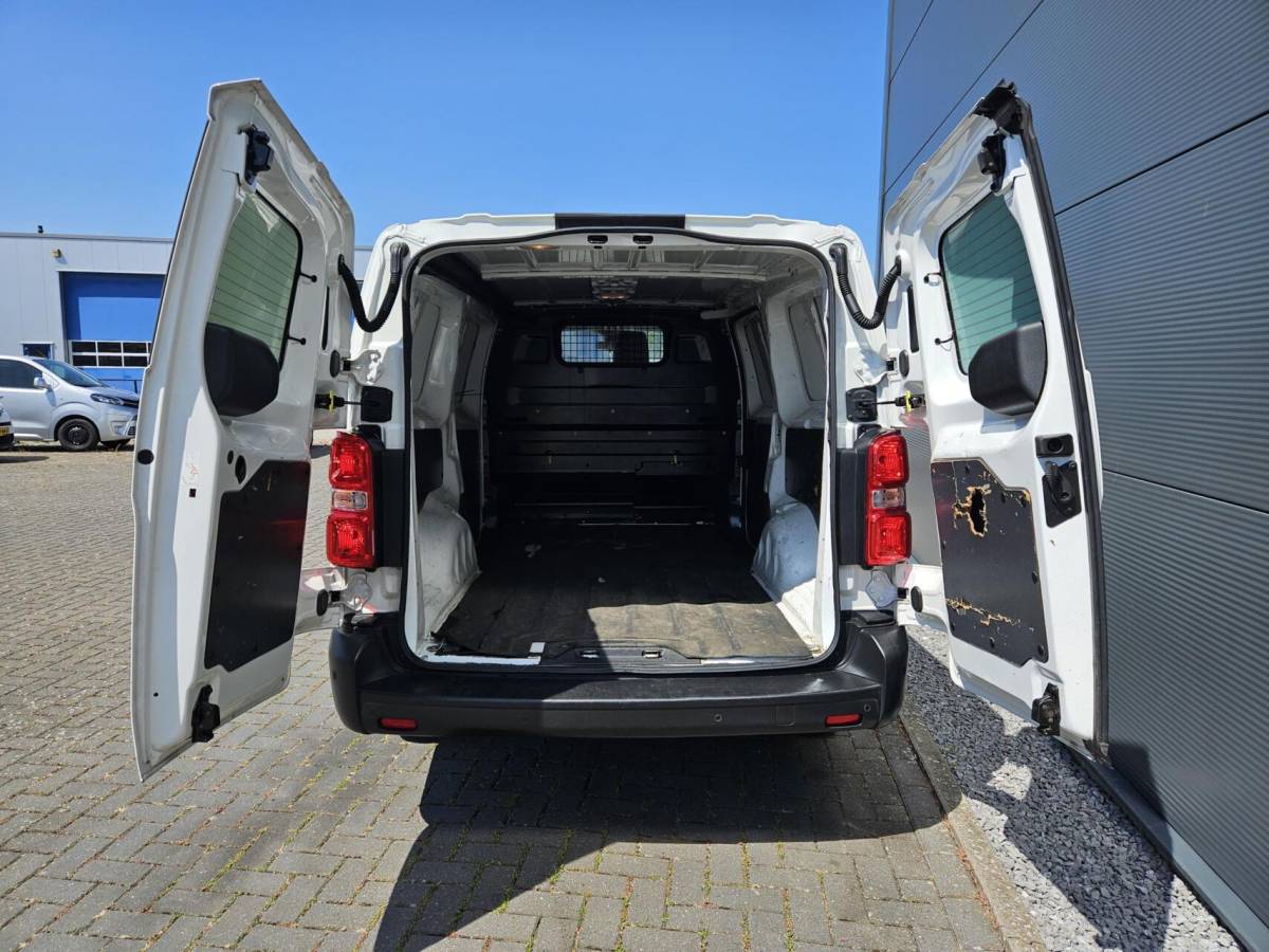 Toyota ProAce Toyota ProAce Worker 2.0 D-4D Airco Carplay Cruise 144pk