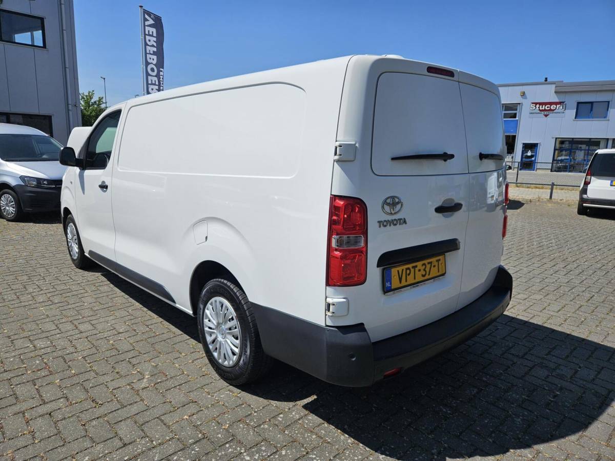 Toyota ProAce Toyota ProAce Worker 2.0 D-4D Airco Carplay Cruise 144pk