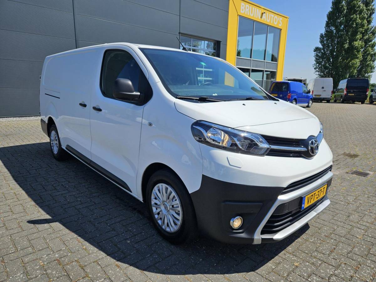 Toyota ProAce Toyota ProAce Worker 2.0 D-4D Airco Carplay Cruise 144pk