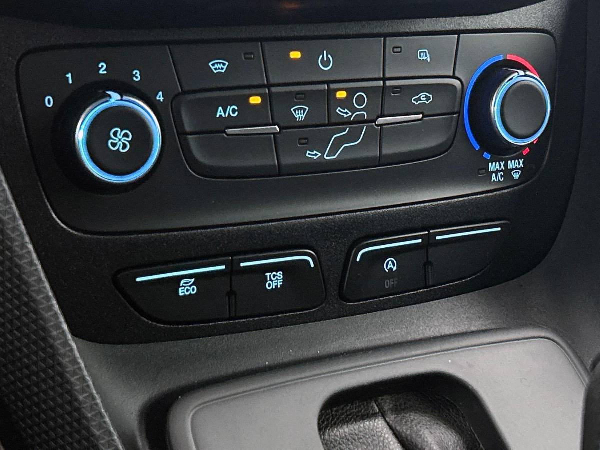 Ford Transit Connect Ford Transit Connect Automaat 100pk L1 Trend BPM VRIJ! Airco Navi Cruise 3Zits Camera DAB+