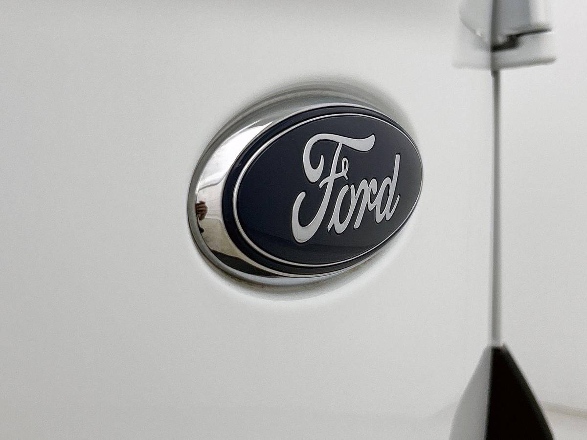 Ford Transit Connect Ford Transit Connect Automaat 100pk L1 Trend BPM VRIJ! Airco Navi Cruise 3Zits Camera DAB+