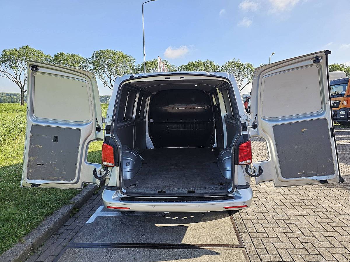 Volkswagen Transporter VOLKSWAGEN TRANSPORTER 2.0 TDI t6.1 digital-cockpit