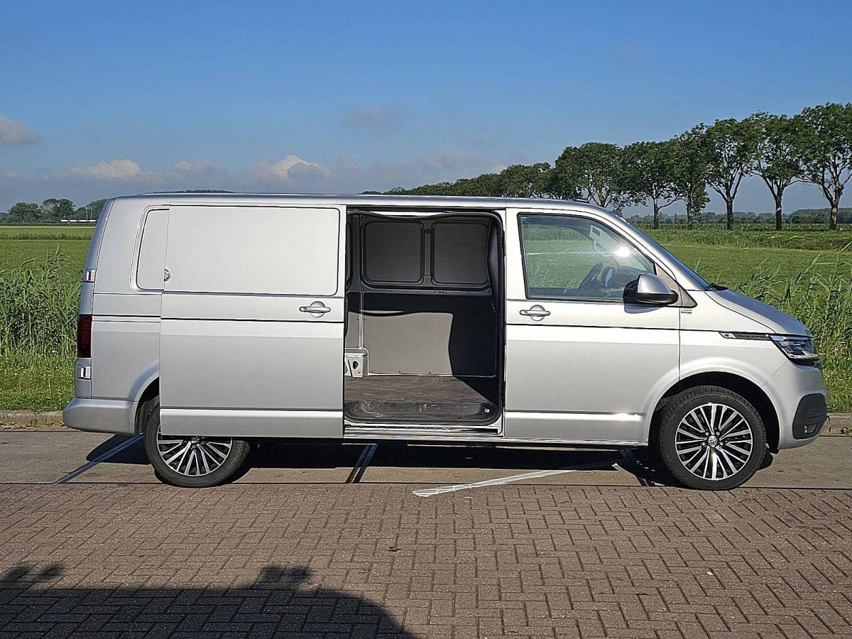 Volkswagen Transporter VOLKSWAGEN TRANSPORTER 2.0 TDI t6.1 digital-cockpit