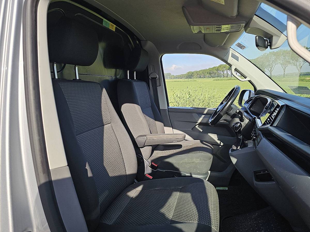 Volkswagen Transporter VOLKSWAGEN TRANSPORTER 2.0 TDI t6.1 digital-cockpit