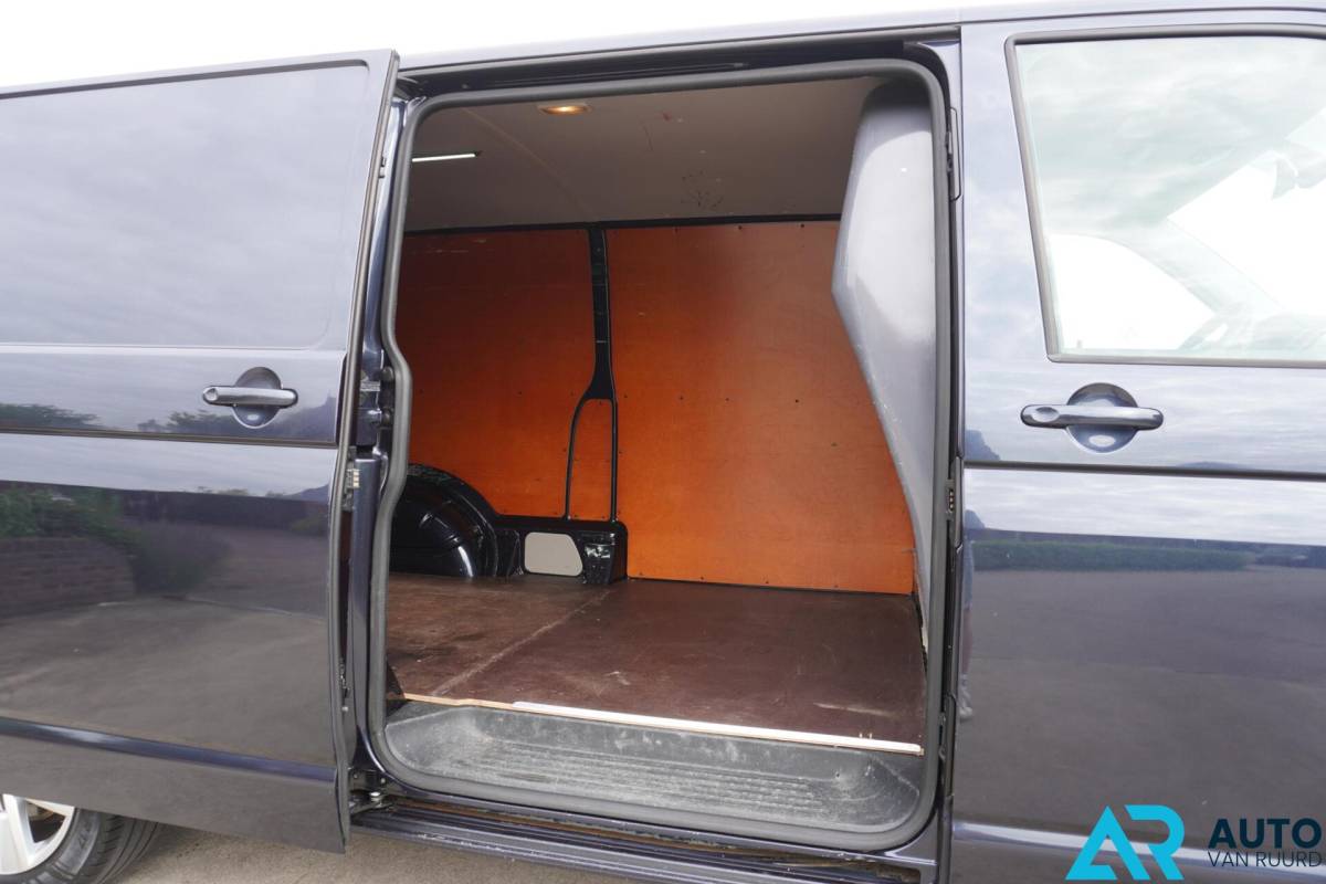 Volkswagen Transporter Volkswagen Transporter 2.0 TDI L2H1 * LED * Automaat * Lang
