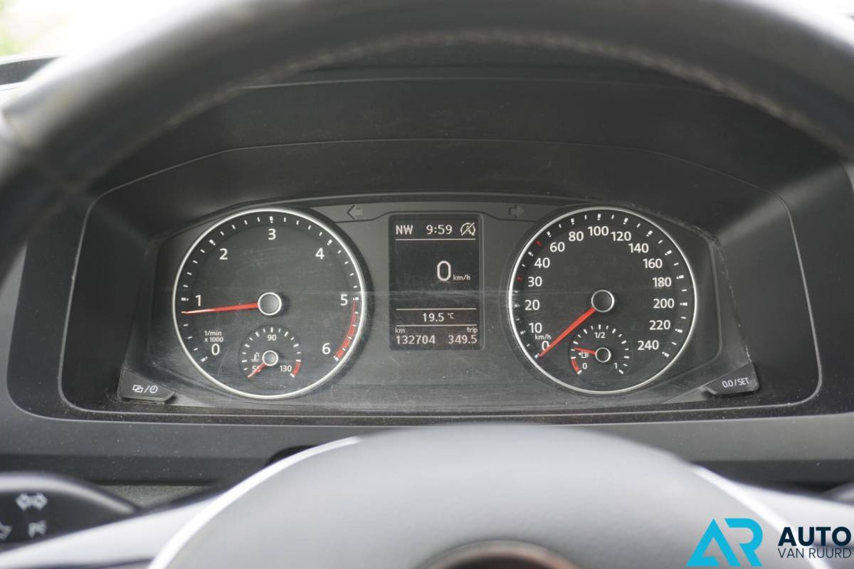 Volkswagen Transporter Volkswagen Transporter 2.0 TDI L2H1 * LED * Automaat * Lang