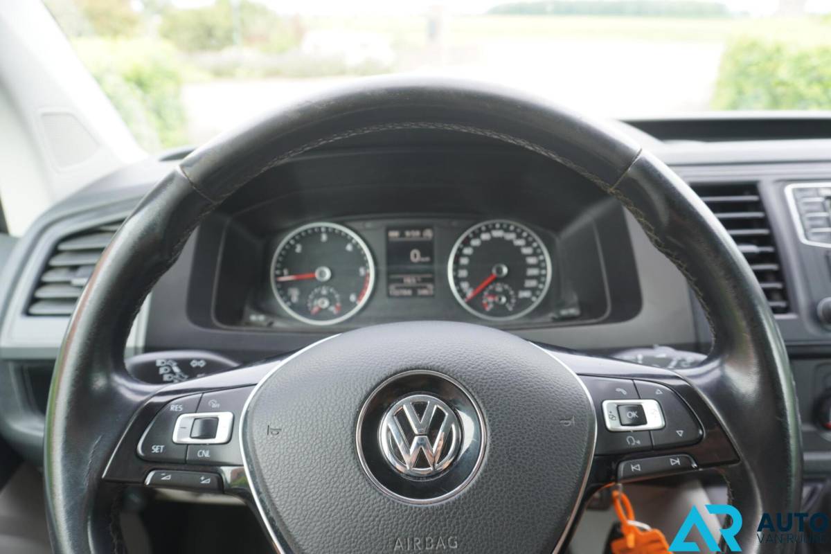 Volkswagen Transporter Volkswagen Transporter 2.0 TDI L2H1 * LED * Automaat * Lang