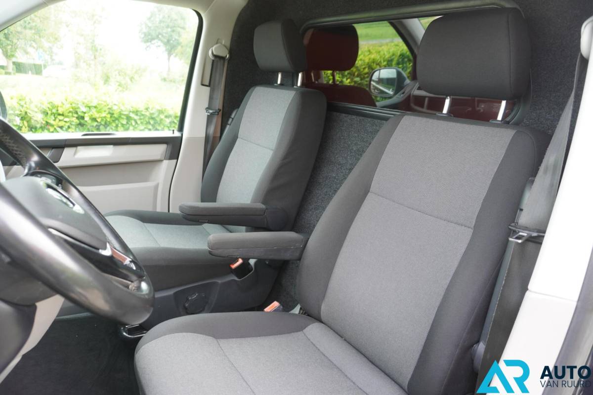 Volkswagen Transporter Volkswagen Transporter 2.0 TDI L2H1 * LED * Automaat * Lang