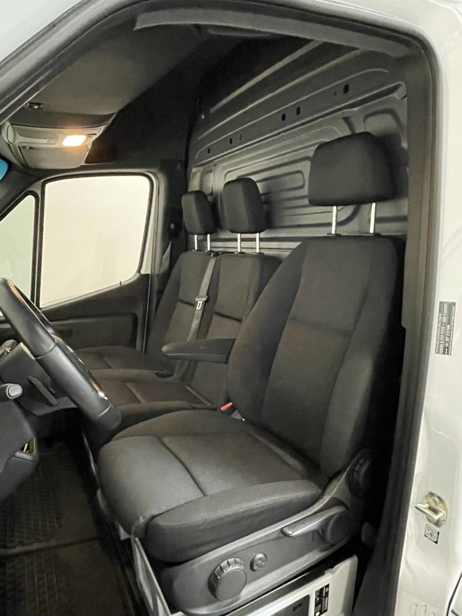 Mercedes-Benz Sprinter Mercedes-Benz Sprinter L2H2 Automaat Airco Cruise Navi Camera PDC Imperiaal Trekhaak