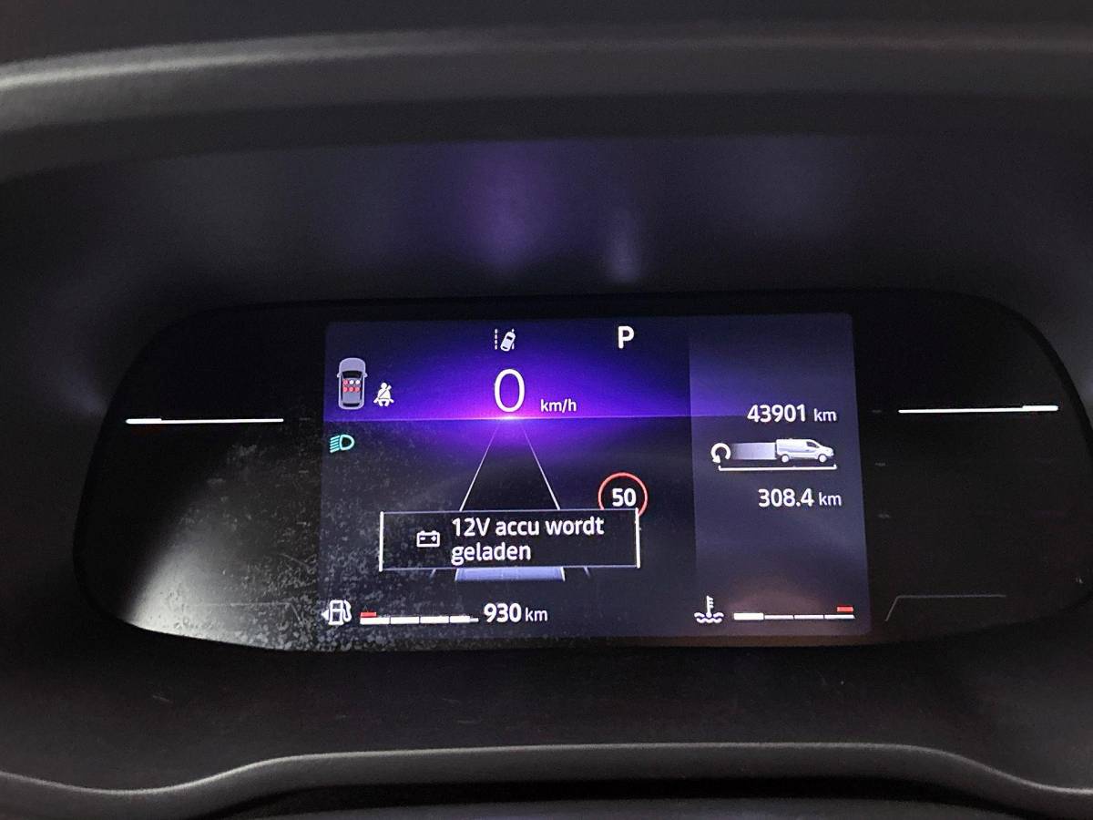 Renault Trafic Renault Trafic 2.0 Blue dC1 150PK L2H1 Dubbele Cabine Automaat Navigatie Airco Lichtmetalen velgen Betimmering Trekhaak Camera Parkeersensoren