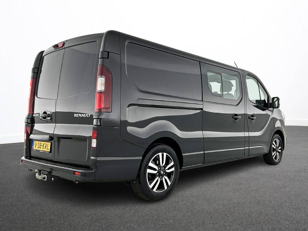 Renault Trafic Renault Trafic 2.0 Blue dC1 150PK L2H1 Dubbele Cabine Automaat Navigatie Airco Lichtmetalen velgen Betimmering Trekhaak Camera Parkeersensoren