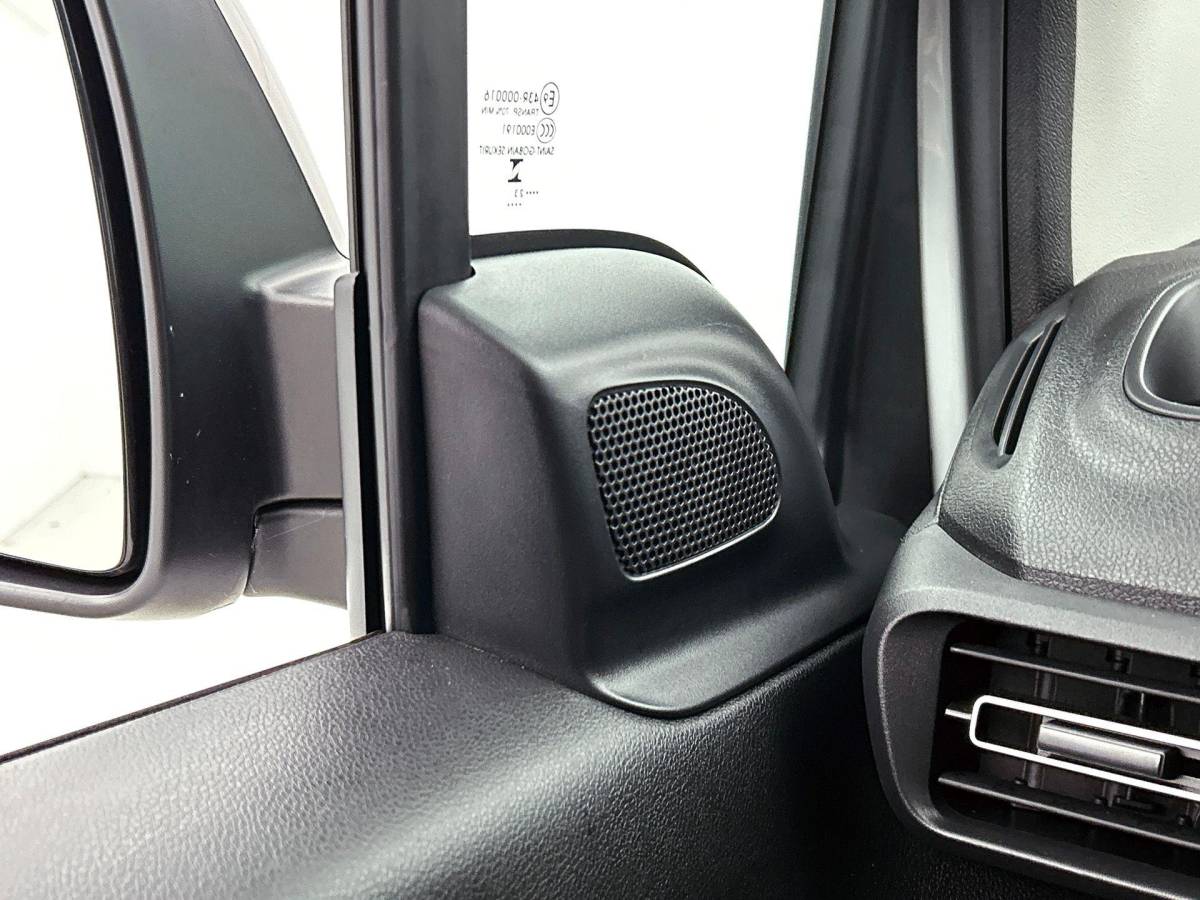 Opel Combo Opel Combo 130pk L1 Automaat Apple Carplay Trekhaak Parkeersensoren Airco Cruise control 2-zits