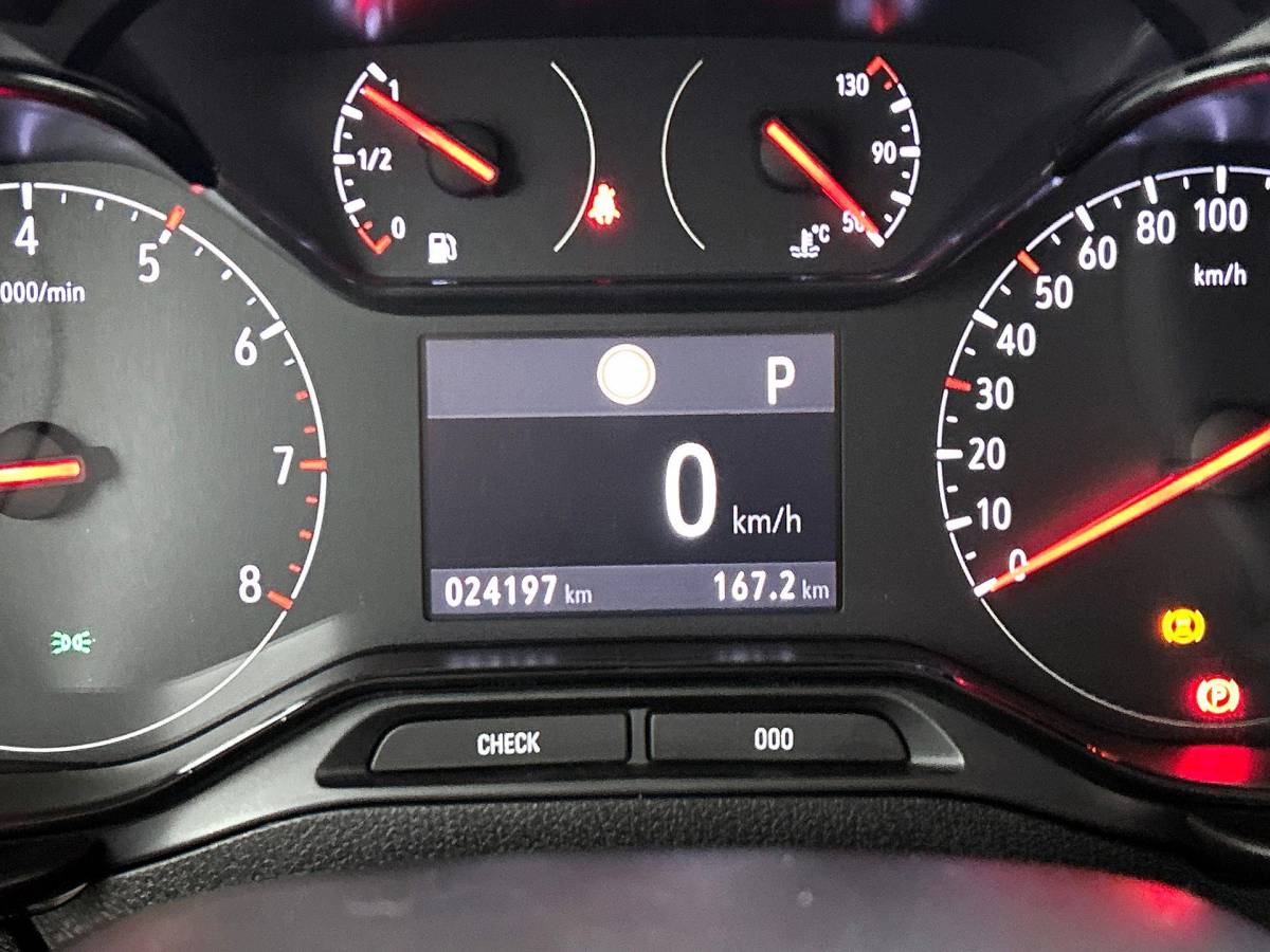 Opel Combo Opel Combo 130pk L1 Automaat Apple Carplay Trekhaak Parkeersensoren Airco Cruise control 2-zits