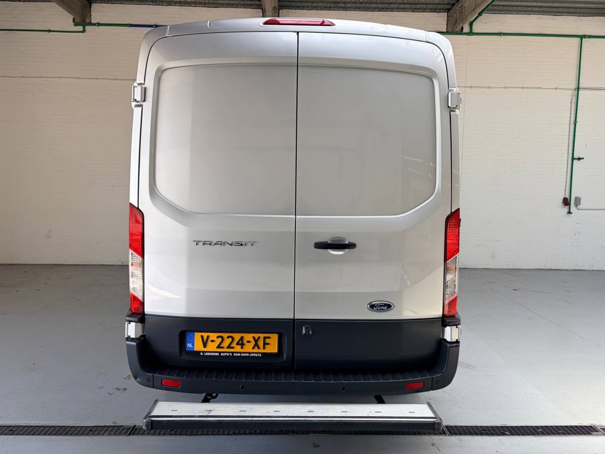 Ford Transit Ford Transit Automaat Servicewagen 350 2.0 TDCI 131PK euro6 L2H2 3Persoons Trend, Sortimo werkplaats inrichting, RIJKLAARPRIJS