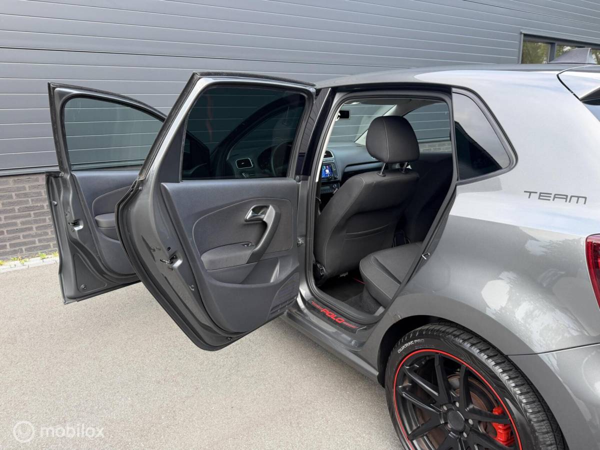 Volkswagen Polo Volkswagen Polo 1.2 TSI DSG TEAM EDITION VOL! CLIMA*HAAK*CARPLAY*CRUISE*LED*CAMERA*17INCH