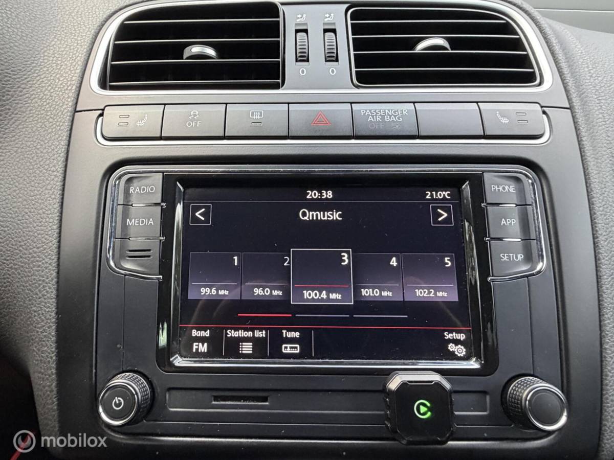 Volkswagen Polo Volkswagen Polo 1.2 TSI DSG TEAM EDITION VOL! CLIMA*HAAK*CARPLAY*CRUISE*LED*CAMERA*17INCH