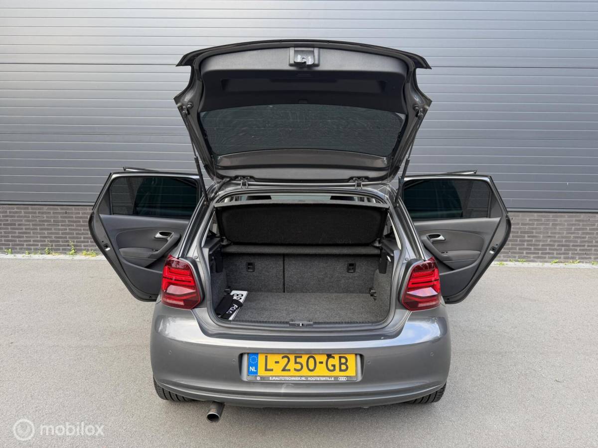 Volkswagen Polo Volkswagen Polo 1.2 TSI DSG TEAM EDITION VOL! CLIMA*HAAK*CARPLAY*CRUISE*LED*CAMERA*17INCH