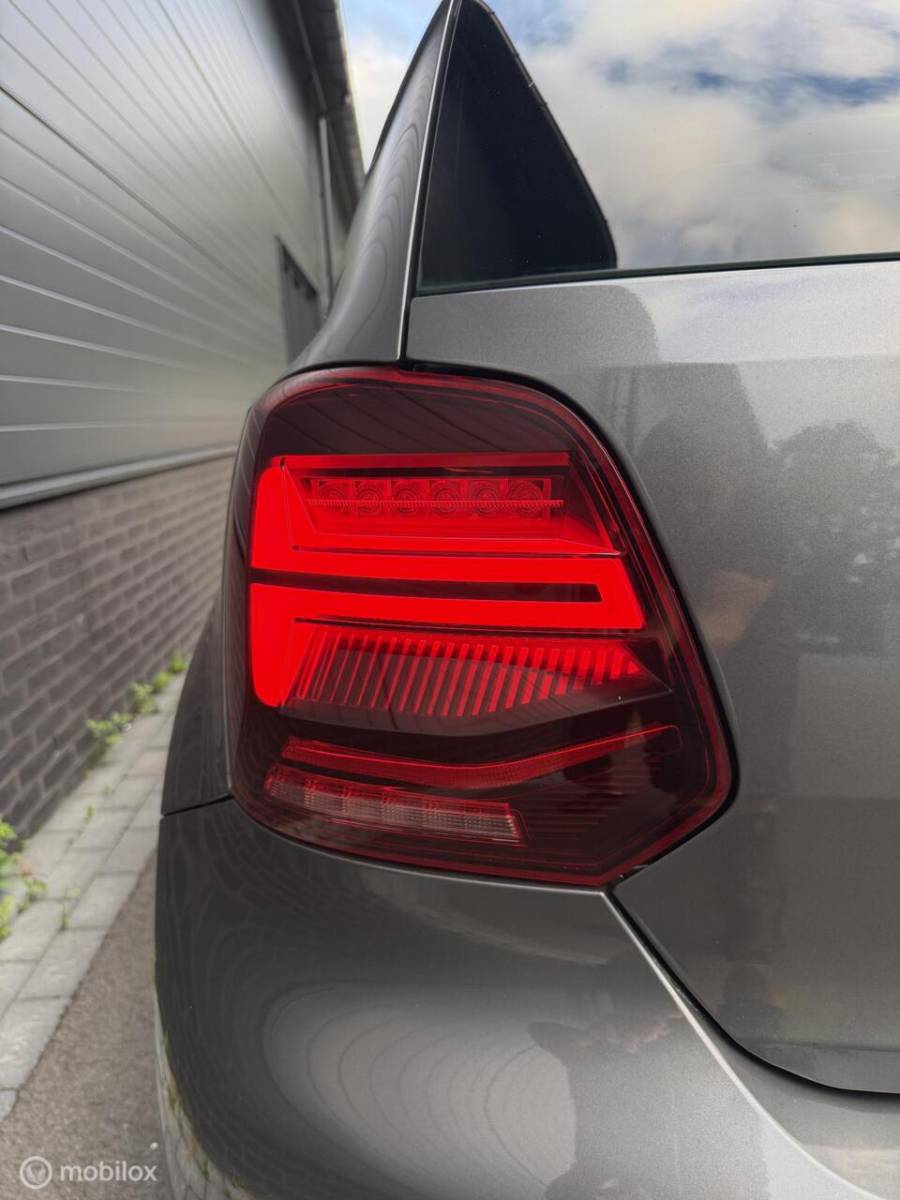 Volkswagen Polo Volkswagen Polo 1.2 TSI DSG TEAM EDITION VOL! CLIMA*HAAK*CARPLAY*CRUISE*LED*CAMERA*17INCH