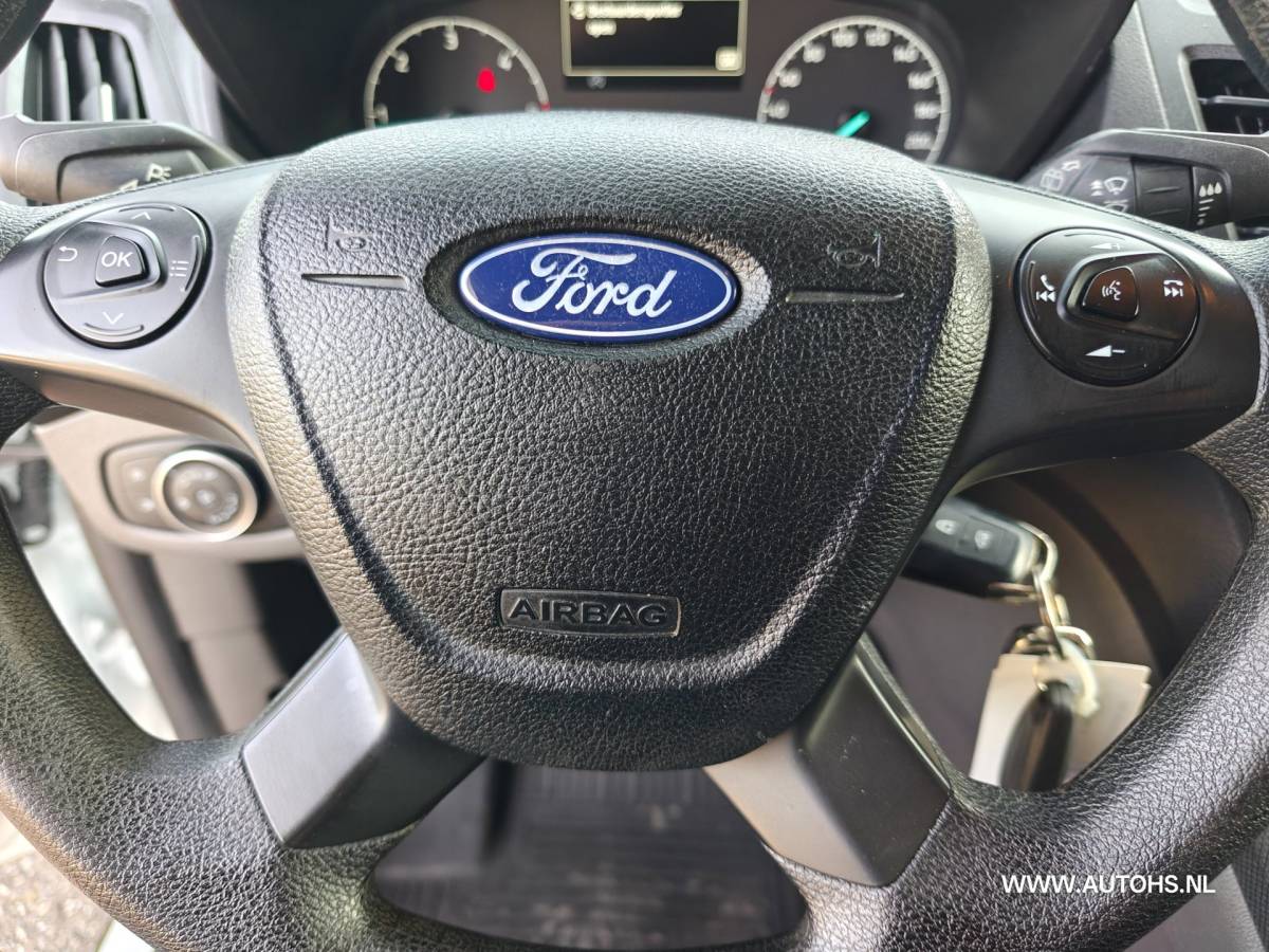 Ford Transit Connect Ford Transit Connect 1.5 EcoBlue L1 Trend , Euro 6 , Apk juli 2027 , airco, 1e Eig , Ex overheid bus , in pracht staat.