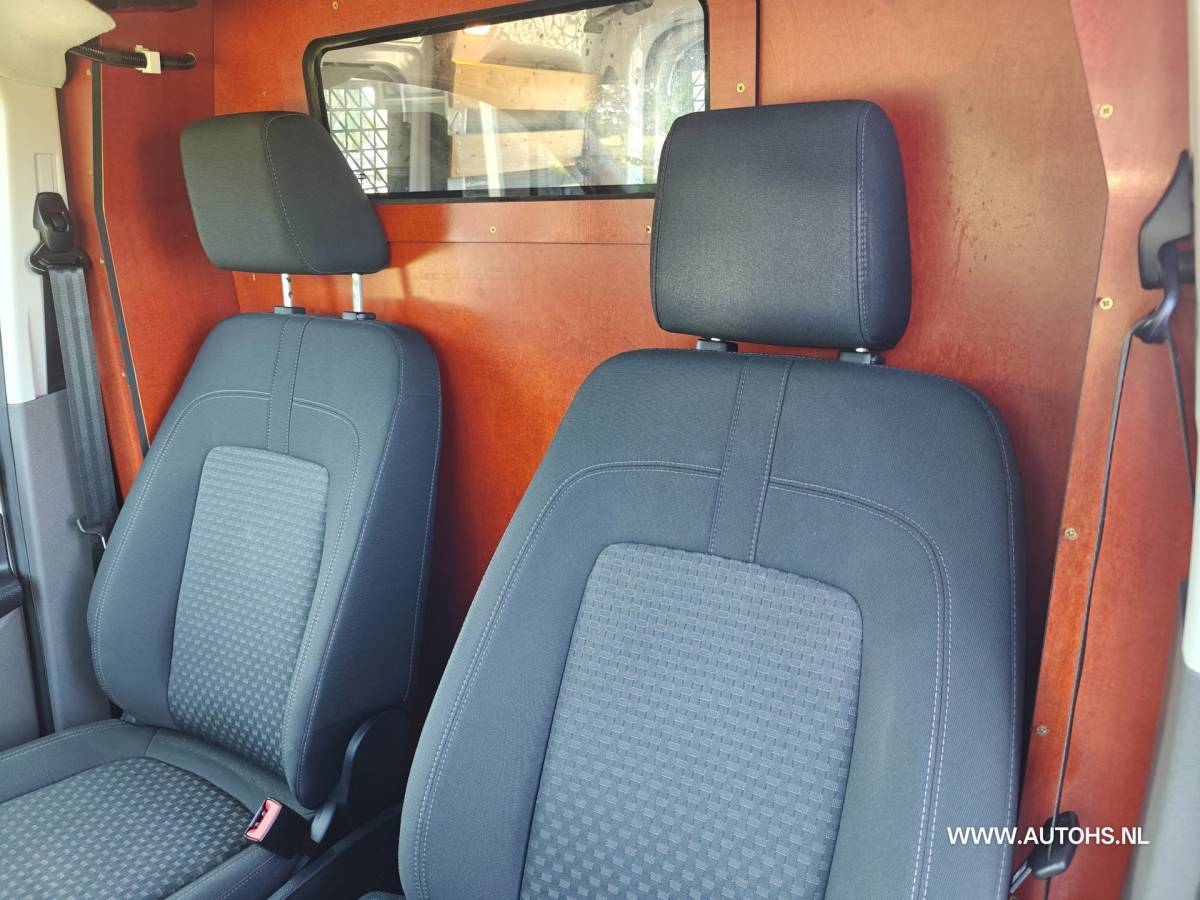 Ford Transit Connect Ford Transit Connect 1.5 EcoBlue L1 Trend , Euro 6 , Apk juli 2027 , airco, 1e Eig , Ex overheid bus , in pracht staat.