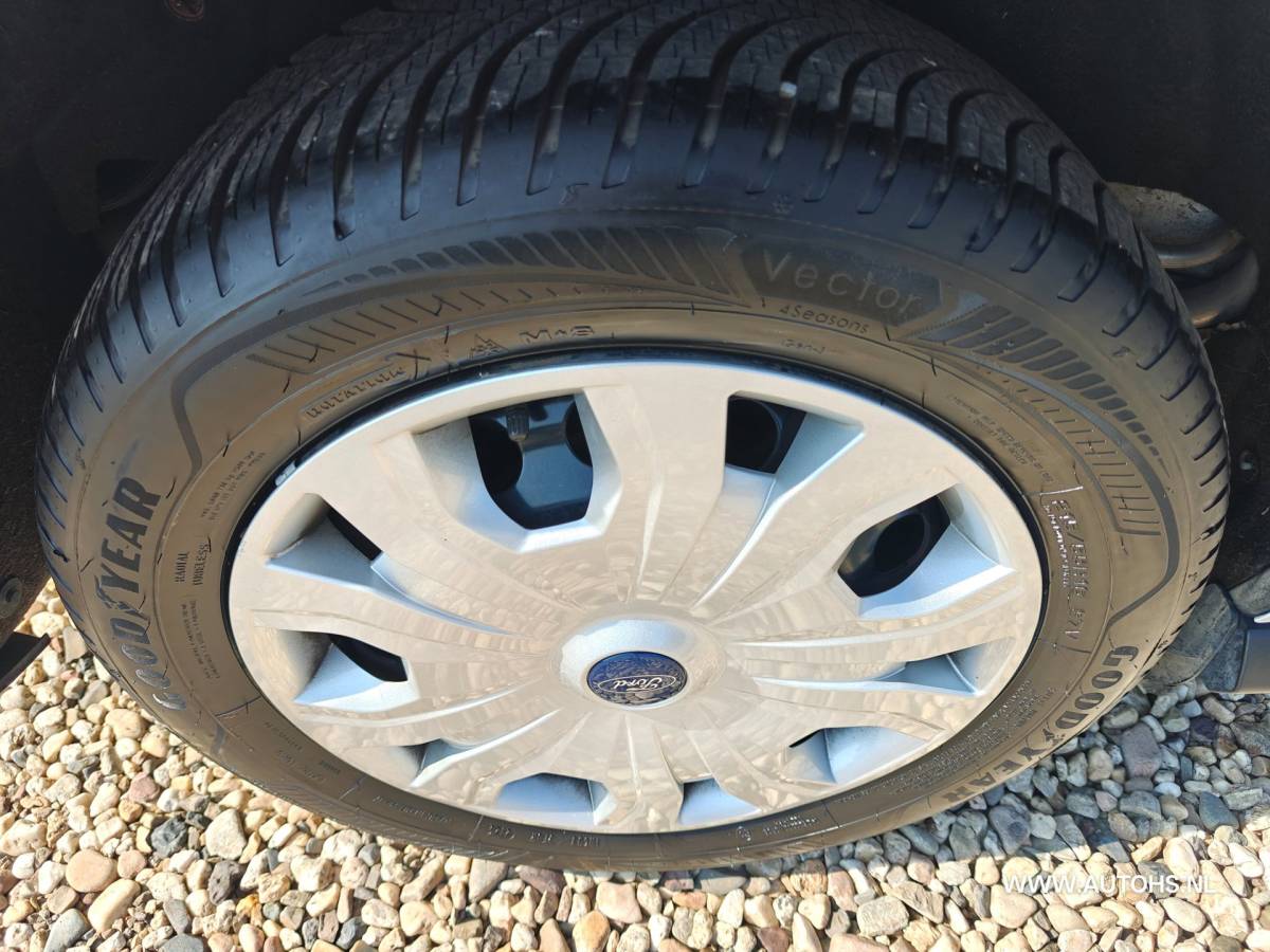 Ford Transit Connect Ford Transit Connect 1.5 EcoBlue L1 Trend , Euro 6 , Apk juli 2027 , airco, 1e Eig , Ex overheid bus , in pracht staat.