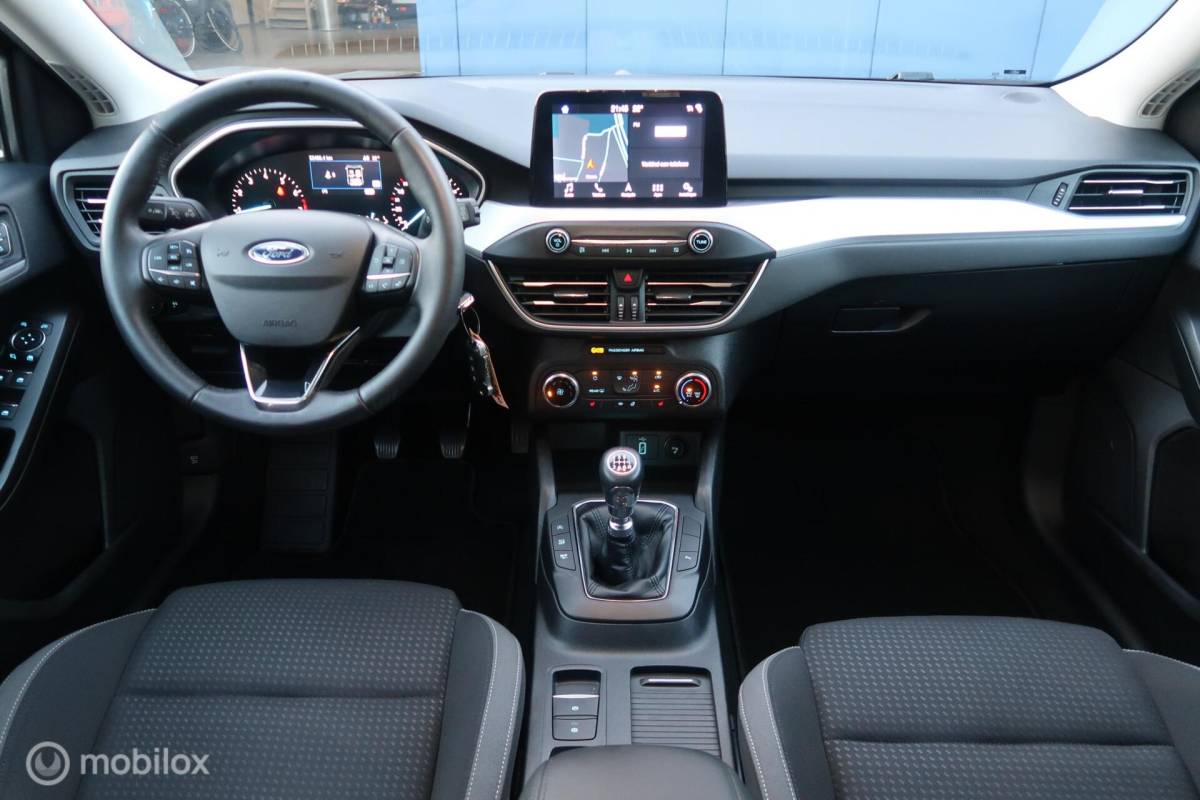 Ford Focus Ford Focus Wagon 1.0 EcoBoost EDITION EDITION CARPLAY, NAVI, CRUISECONTROL