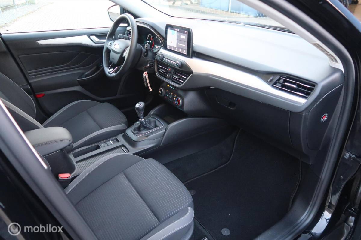 Ford Focus Ford Focus Wagon 1.0 EcoBoost EDITION EDITION CARPLAY, NAVI, CRUISECONTROL