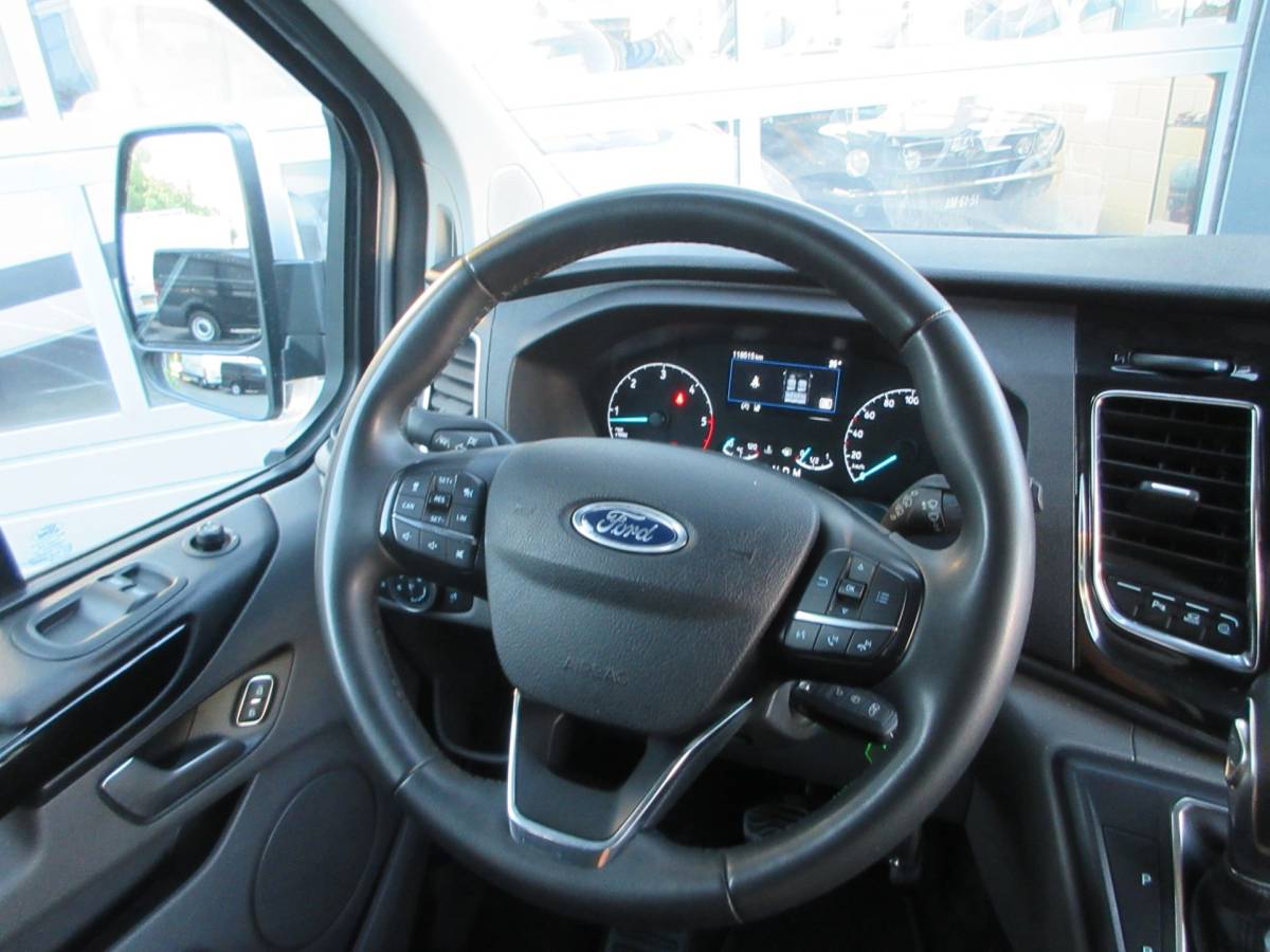 Ford Transit Custom Ford Transit Custom 320 2.0 TDCI L2, Limited, DC, Dubbel Cabine, LED, 2x schuifdeur, Camera.